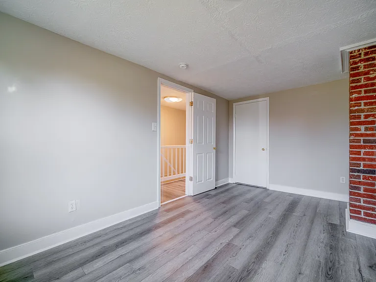 2727 Tate St #2727 — Photo 10