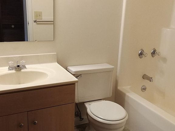 4th image of 1602 Dayton Ave APT 3