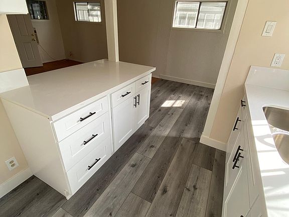 2nd image of 1683 Lucile Ave #1683