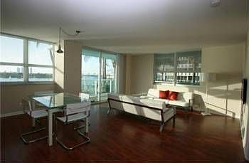 4th image of 650 West Ave APT 711