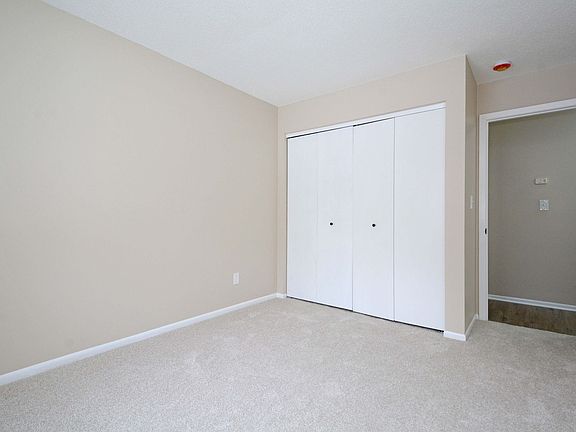 5th image of 5458 Egan Dr