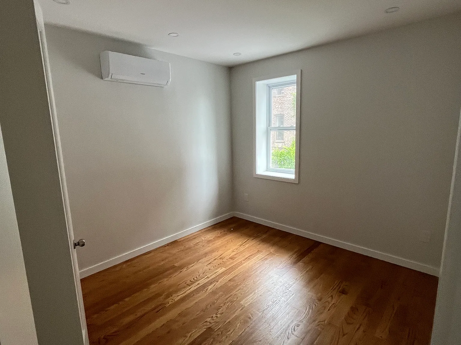 306 Parkville Avenue — Photo 4
