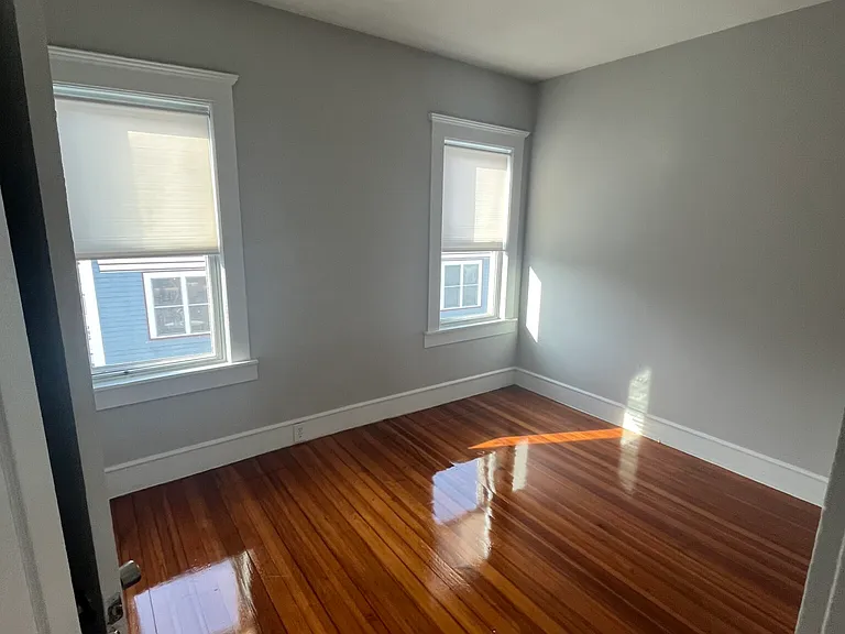 17 Roseclair St #3 — Photo 27