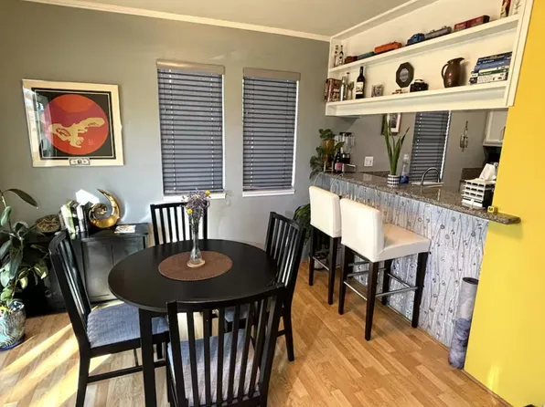 101 Gregory Ln, Pleasant Hill, CA 94523