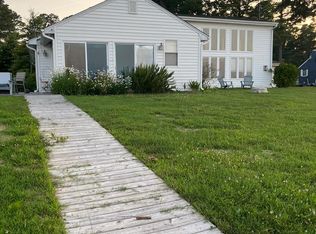 27 Orange Dr, Hague, VA 22469