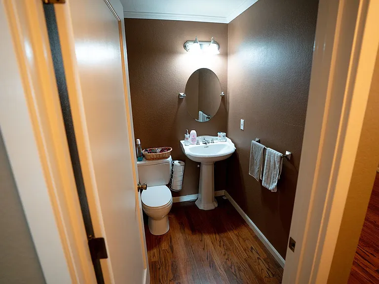 1550 Chabot Ct — Photo 25