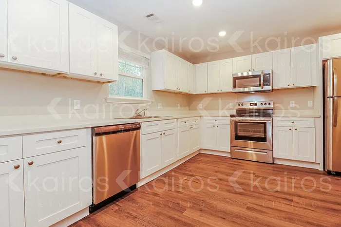 155 Cottage Grove Rd — Photo 4