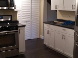 1789 Queensbury Cir, Hoffman Estates, IL 60169