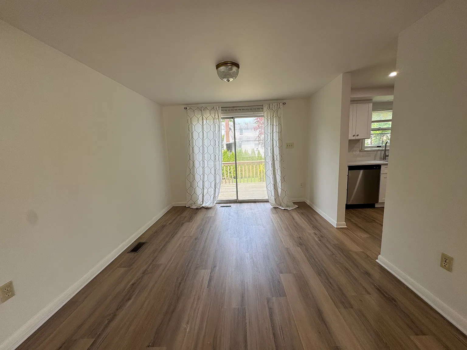 19 Rosedale Ave — Photo 3