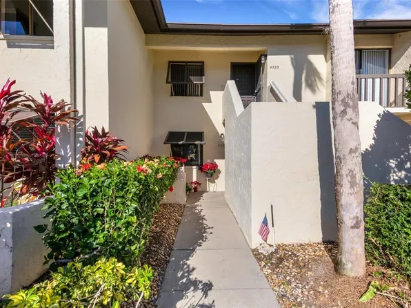 4533 Longwater Chase #17, Sarasota, FL 34235