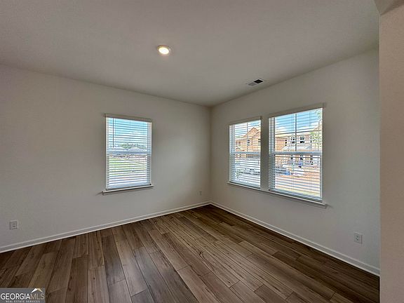 3rd image of 113 Sunny Side Way