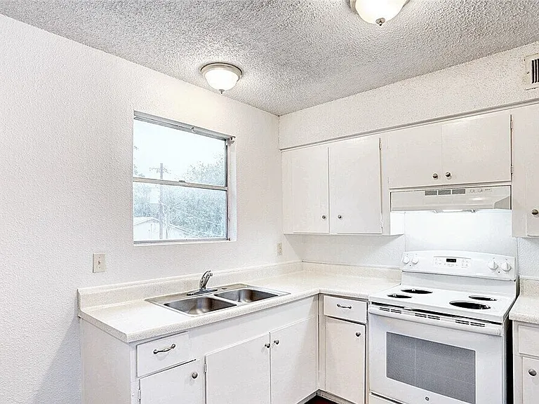 728 Martindale Rd — Photo 7