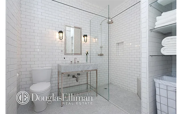 Sold by Douglas Elliman | media 14