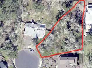 806 Sundance St, Eugene, OR 97405