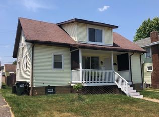 314 Oak St, Uhrichsville, OH 44683