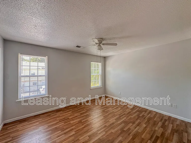 1423 Ashley River Rd #1D — Photo 14