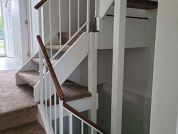 4th image of 5307 Breeze Hill Pl #544