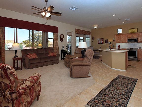 5th image of 108 N Bluebird Dr