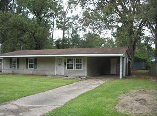 11035 Catalpa Dr, Baton Rouge, LA 70815