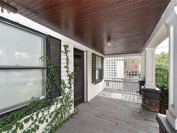 2nd image of 1315 Cove Ave