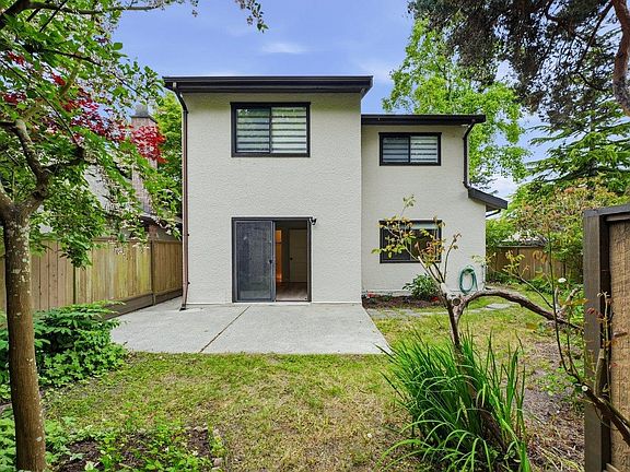 4th image of 11291 7th Ave #34