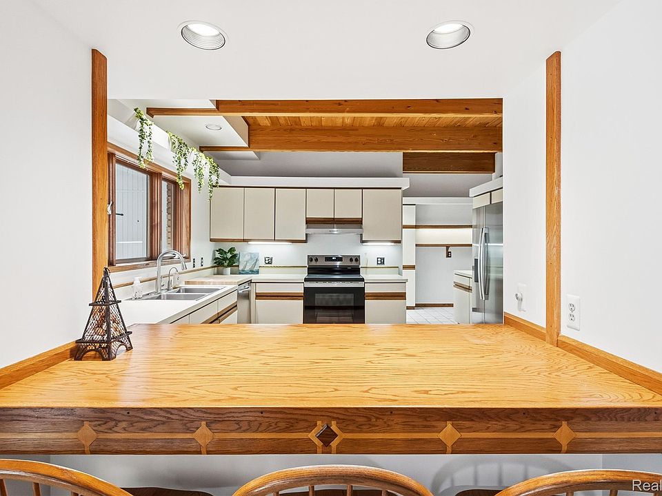 800 Carlson Dr, photo 14