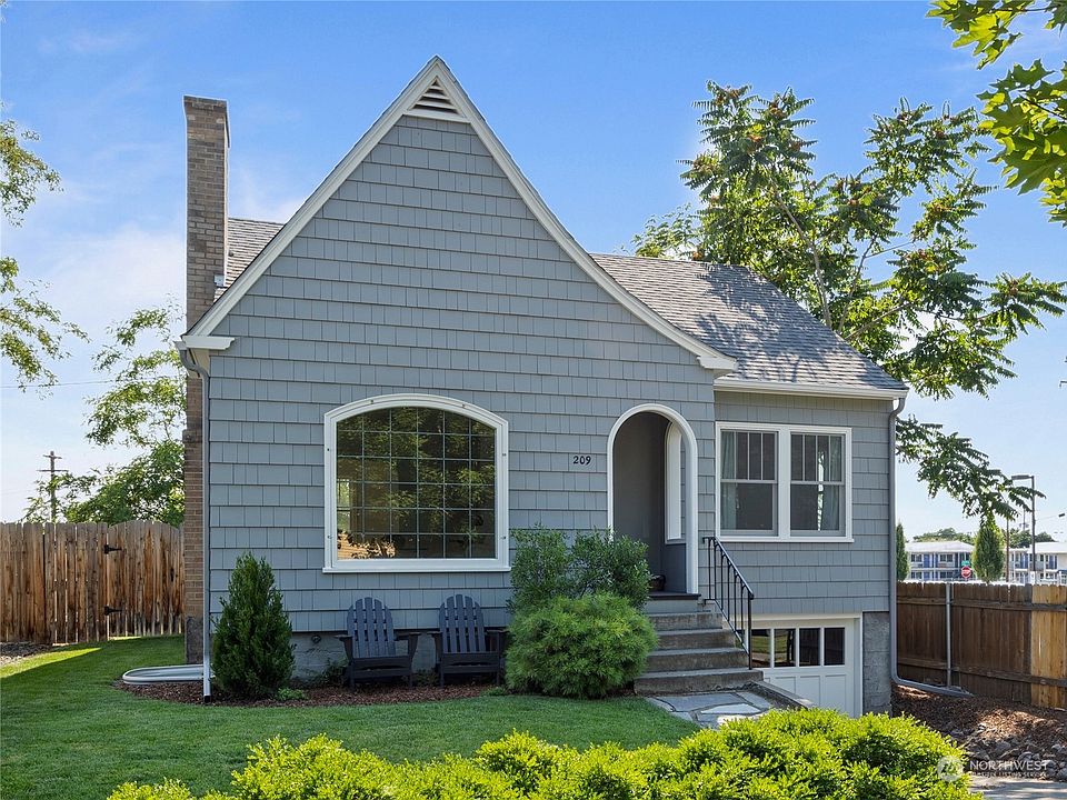 1st image of 209 N Colville Street