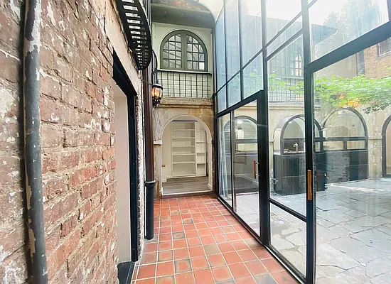 Rented by Aventana | media 72