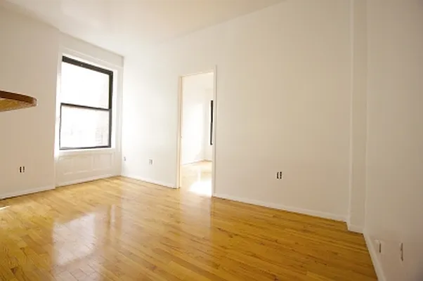 Rented by Citi Habitats | media 12