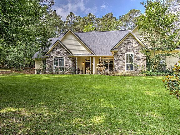 331 Shoreline Drive