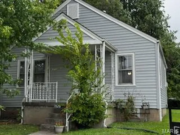 1525 N 4th St, Saint Charles, MO 63301