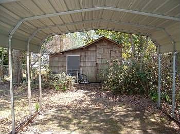 3rd image of 207 Vine St
