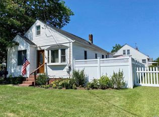 145 Landau Ave, Elmont, NY 11003