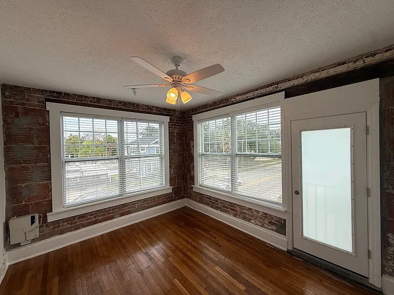 809 W Platt St #7 — Photo 10