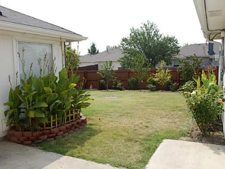 5605 Fruitwood Dr — Photo 9