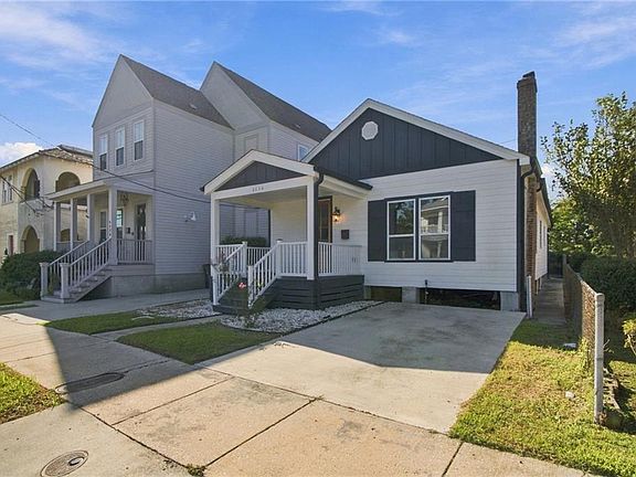 2nd image of 4634 Willow St