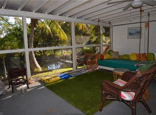 5811 Lauder St, Fort Myers Beach, FL 33931