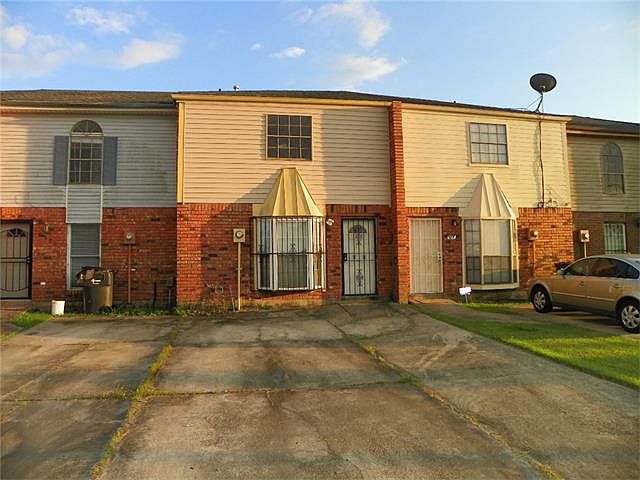 1st image of 6570 Coveview Ct