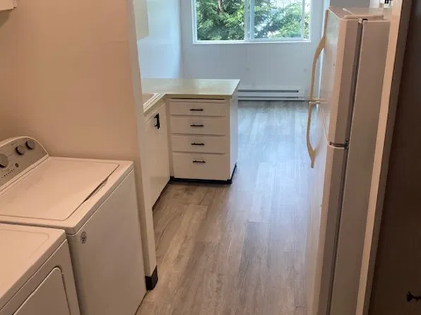 2173 NW Mast Placeapt #D, Lincoln City, OR 97367