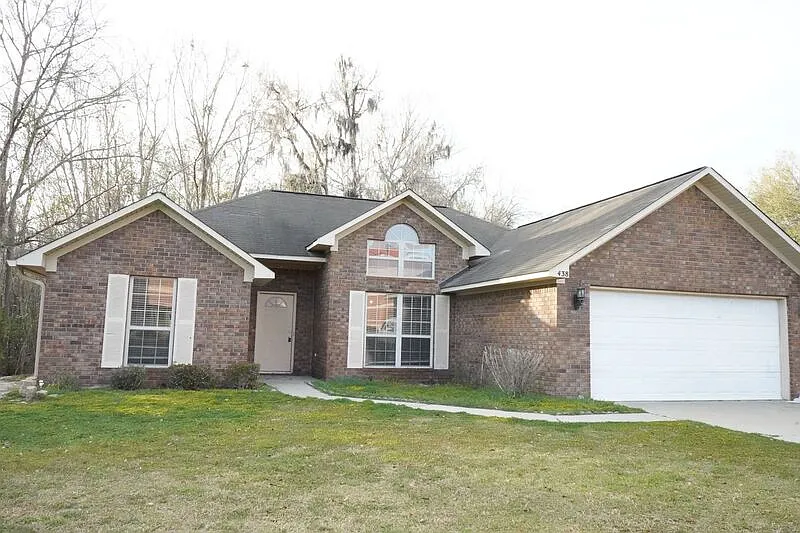 3 bed, 2.0 bath, 1564 sqft, $1,800 — Photo 4