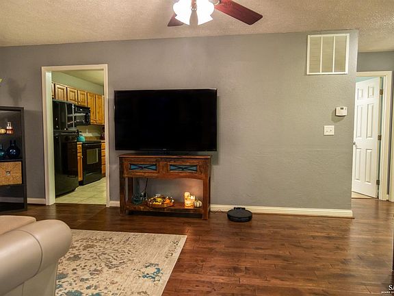 4th image of 1117 Dover Dr