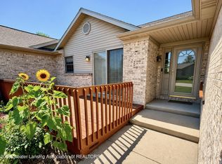 738 Emerald Dr #43, Charlotte, MI 48813