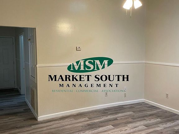 4th image of 722 E Bolton St #10435855