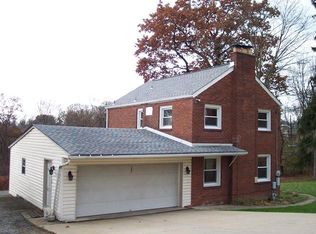 101 Crestview Dr, Pittsburgh, PA 15235