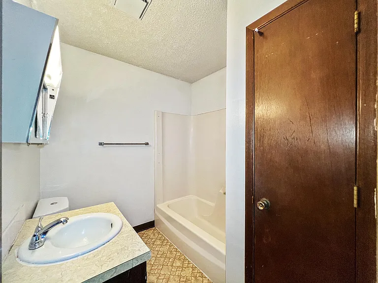 515 S 4th St #36 — Photo 12
