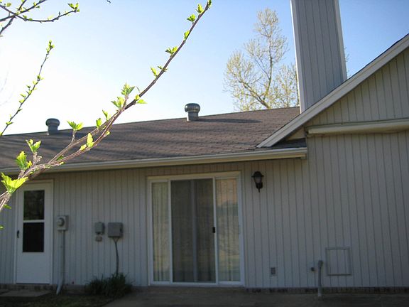 FamilyRoom/Den Patio door, back garage door