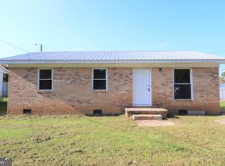 802 McNair Ave, Elberton, GA 30635