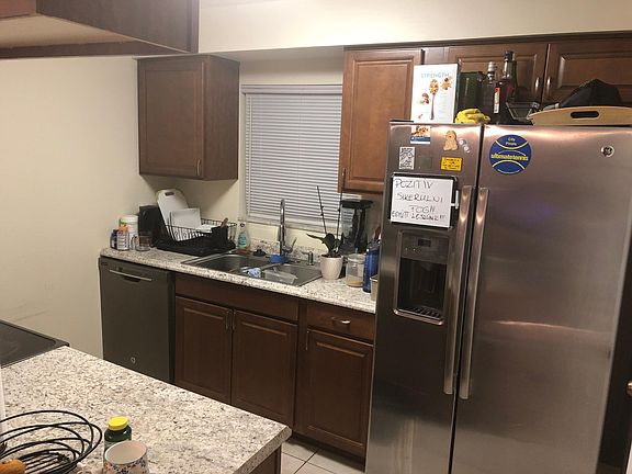 3rd image of 2716 Hidden Lake Blvd Unit A