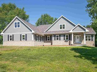 2581 Huntington Way, Suamico, WI 54173