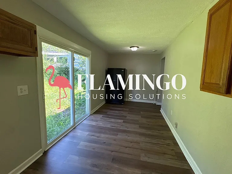 929 Stolz Ave — Photo 9